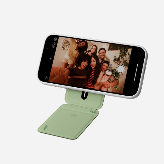 Trackable Tripod Wallet